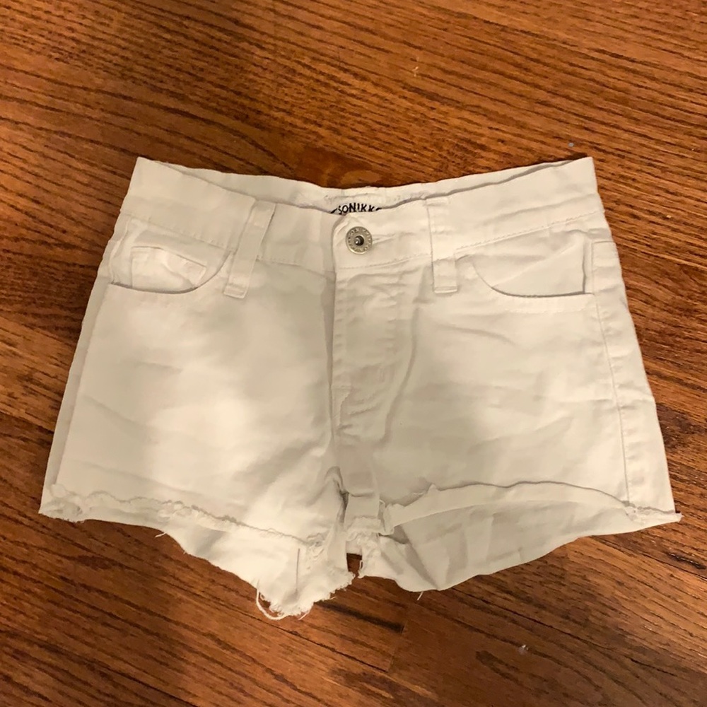 So Nikki girls white jean shorts size 10